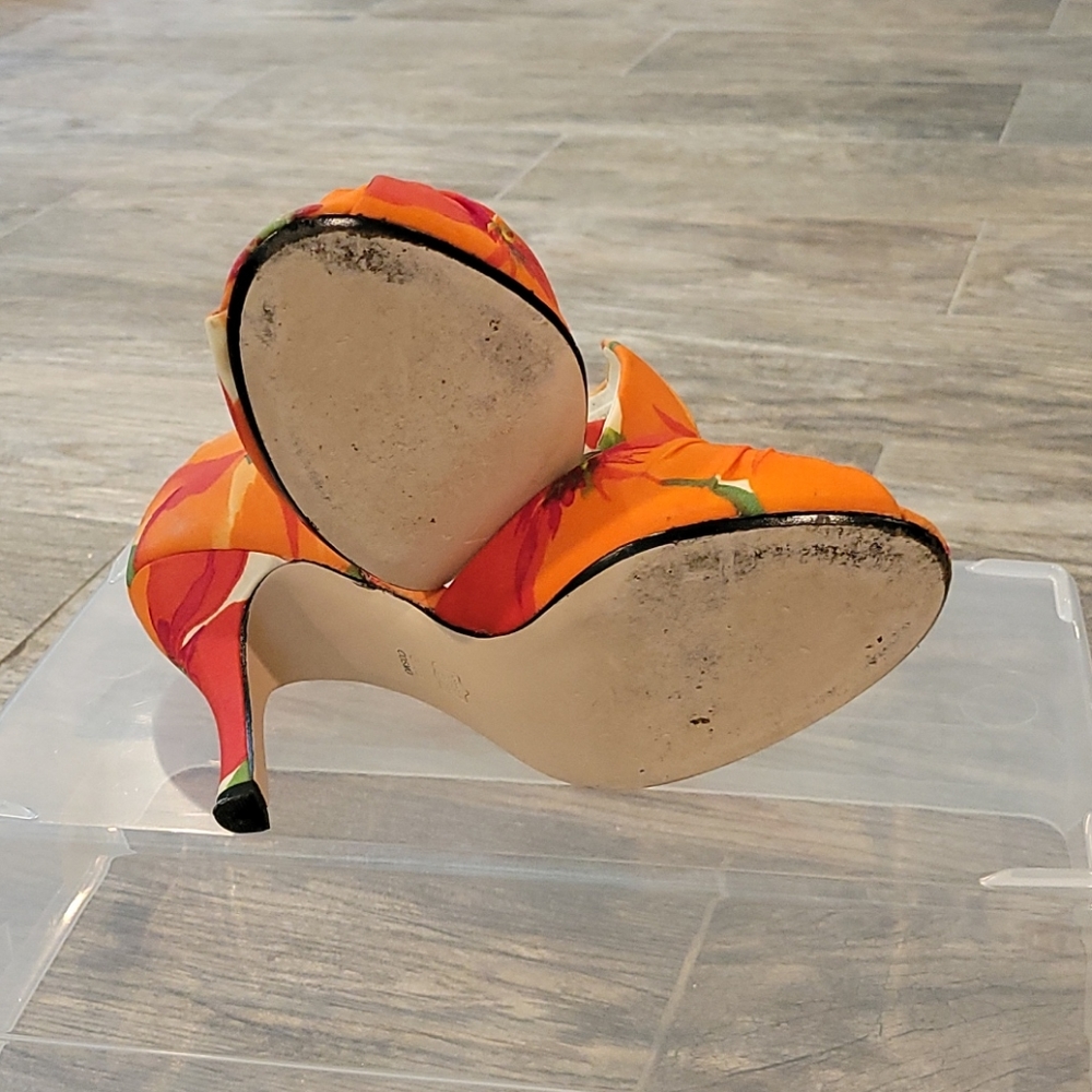 High heels - Picture 2 of 2